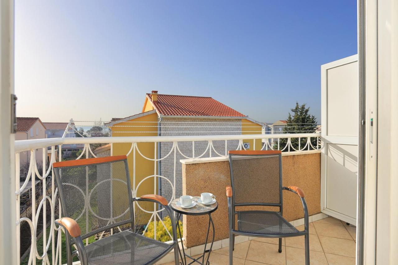 Apartments And Rooms With Parking Space Kastel Stafilic, Kastela - 18673 Екстер'єр фото